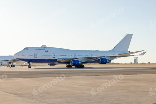 Preview: Airplane at the International Airport