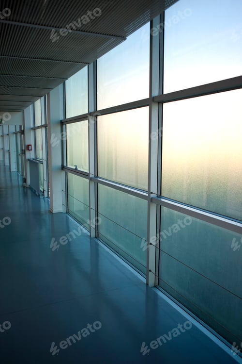 Preview: Large bay windows in the corridor of an office