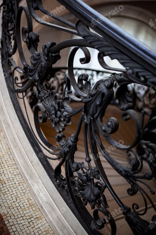 Preview: Close up of the interior of the Parisian Petit Palais Museum