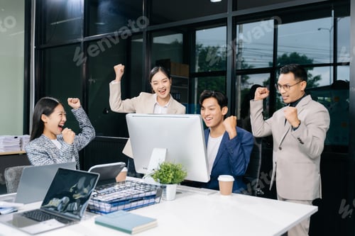 Preview: Office colleagues have a casual discussion. During a meeting in a conference room,