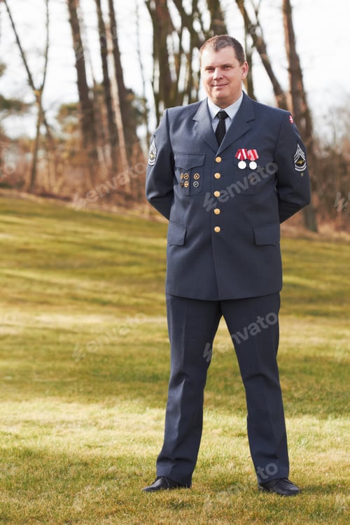 Preview: Proudly displaying his medals