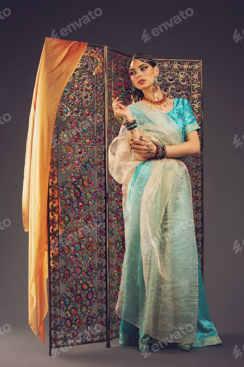 Preview: beautiful arabic style bride in ethnic clothes