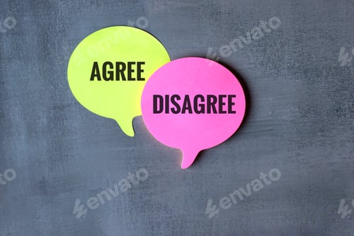Preview: Speech bubble with text AGREE and DISAGREE