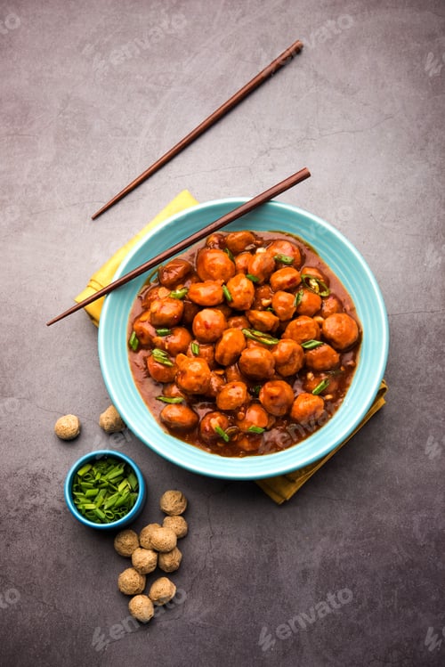 Preview: Glycine max Chunks or Soya Chunk Manchurian dry or with Gravy