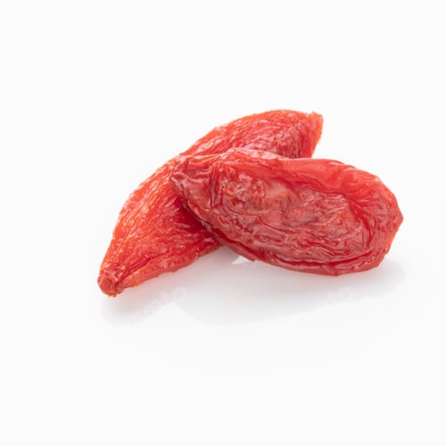 Preview: Dried Red Goji Berries on White Background