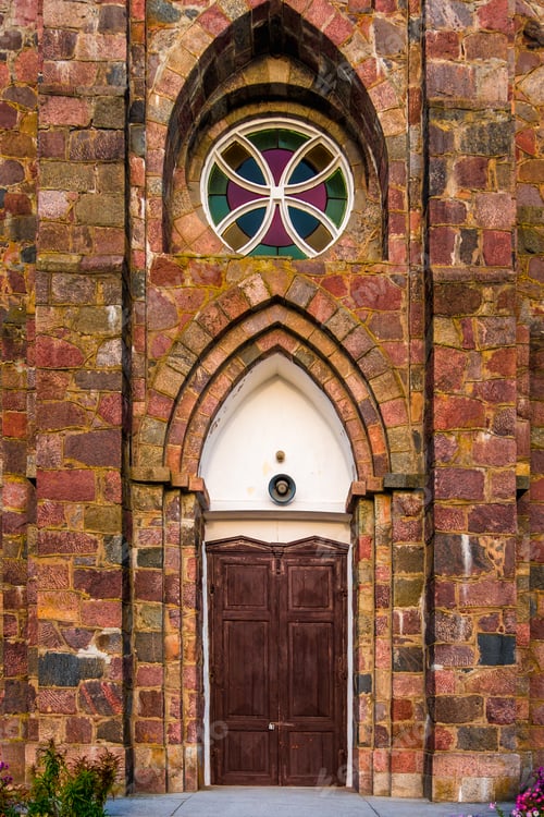 Preview: entrance group in catholic gothic ancient stone temple