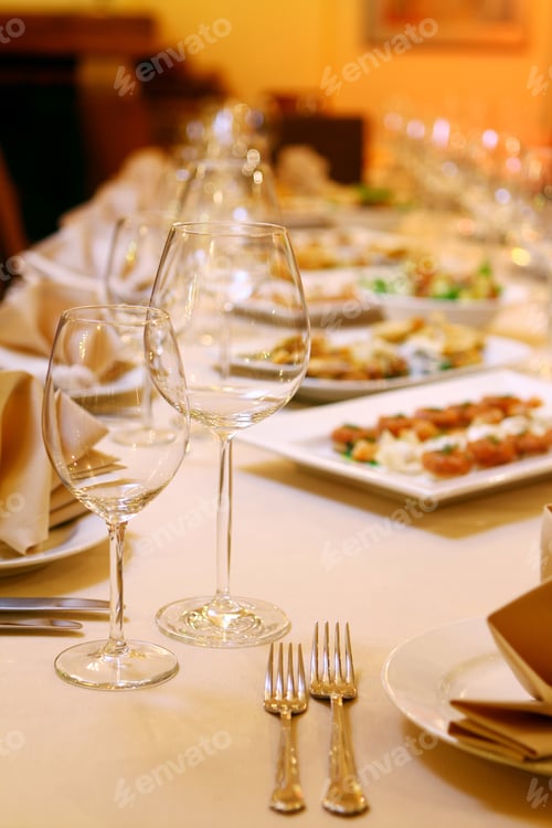 Preview: Banquet table with snacks
