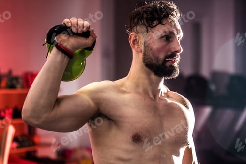Preview: training cross fit at the gym
