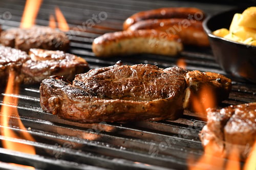 Preview: Juicy steak meat beef