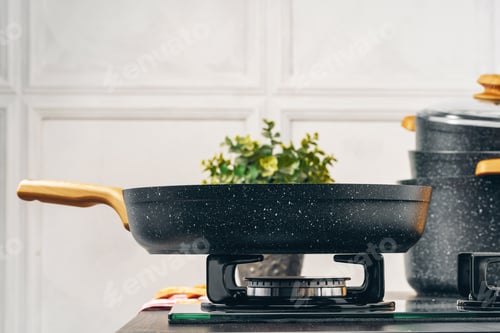 Preview: Frying pan on the gas stove in a kitchen