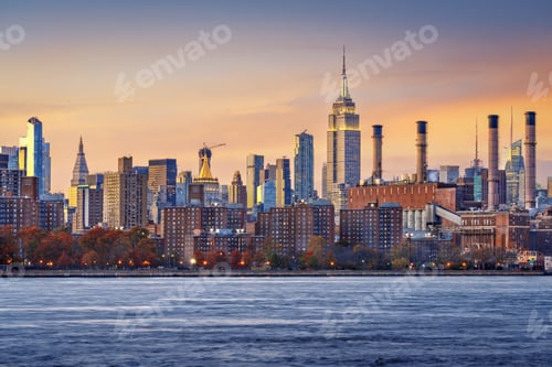 Preview: New York, New York, USA Midtown Manhattan Skyline