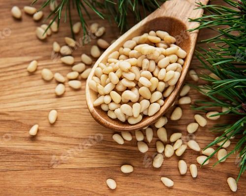 Preview: Pine nuts