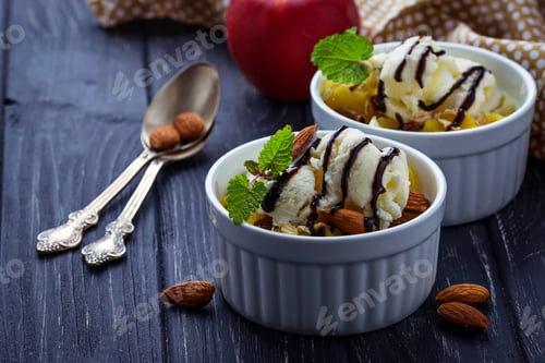 Preview: Dessert with apple and ice cream