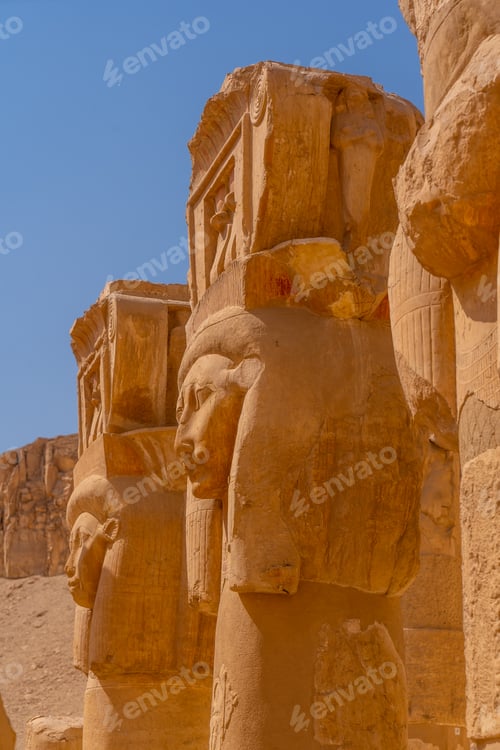 Preview: Historical sculptures on the pillars of the Hatshepsut Funerary Temple in Luxor