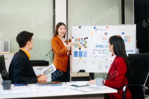 Preview: Office colleagues have a casual discussion. During a meeting in a conference room,