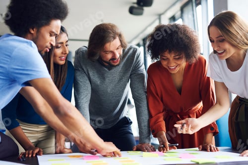 Preview: Creative business people planning with adhesive note
