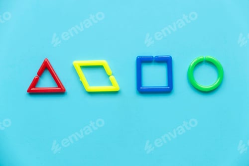 Preview: Different geometric shape over a blue background.