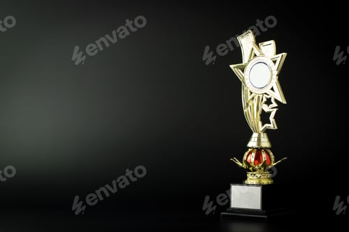 Preview: Gold trophy on black