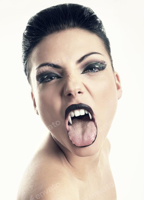 Preview: Female vampire with open mouth and large fangs