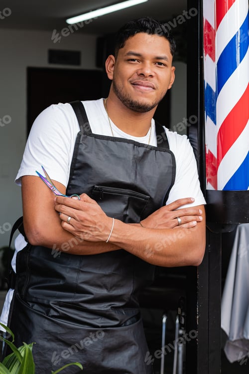 Preview: Latin American barber in his own business.