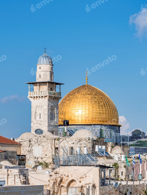 Preview: Western Wall and golden Dome of the Rock in Jerusalem
