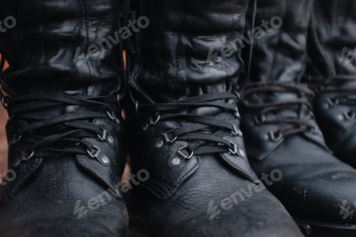Preview: closeup of a black military leather combat boots