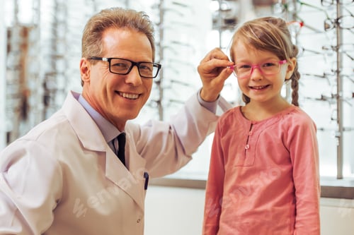 Preview: At the ophthalmologist