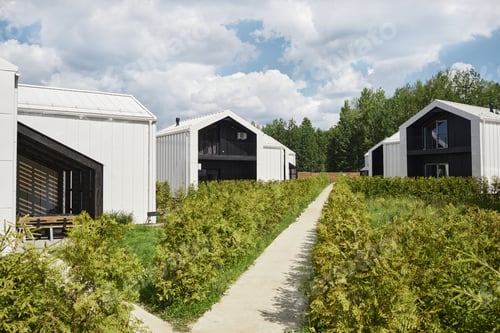 Preview: Cozy Houses in Suburbs