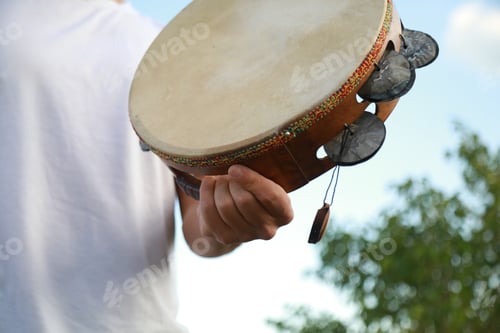 Preview: Percussive Sounds Dancing in Rural Meadows