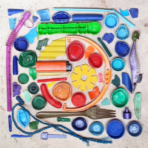 Preview: beach art made with unaltered plastic objects found on the beach