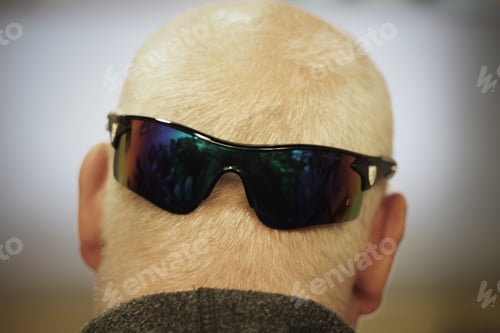 Preview: Mr cool head