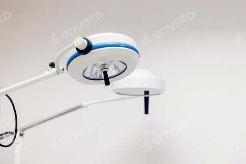 Preview: Surgical Light Fixtures in a Hospital Room