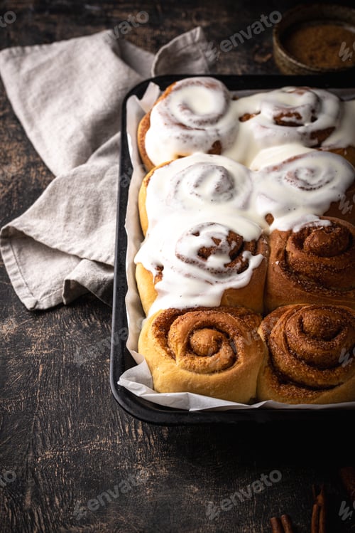 Preview: Traditional sweet cinnamon rolls or cinnabon
