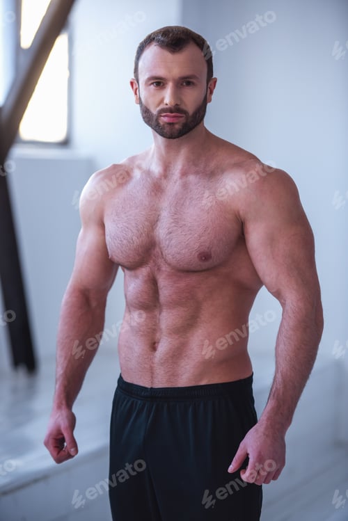 Preview: Handsome muscled man