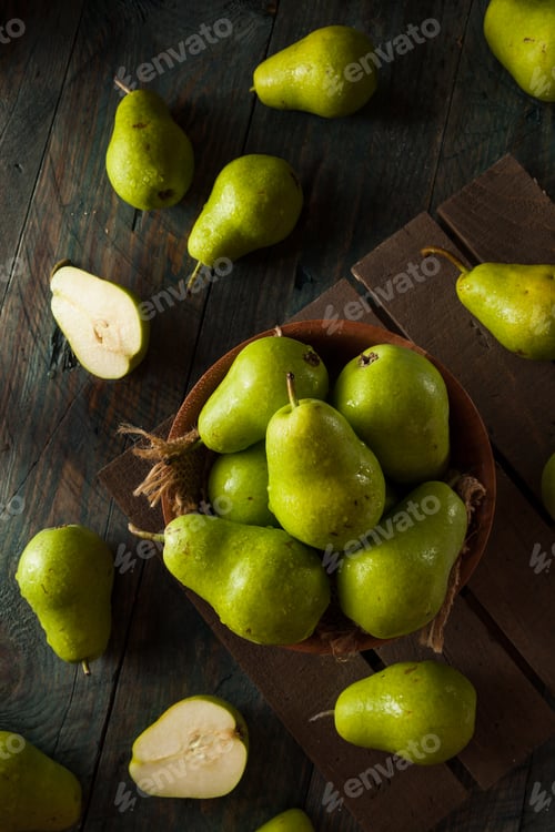 Preview: Green Organic Bartlett Pears