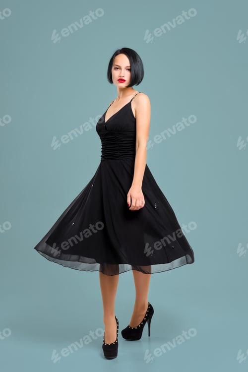 Preview: Beautiful girl dancing in studio