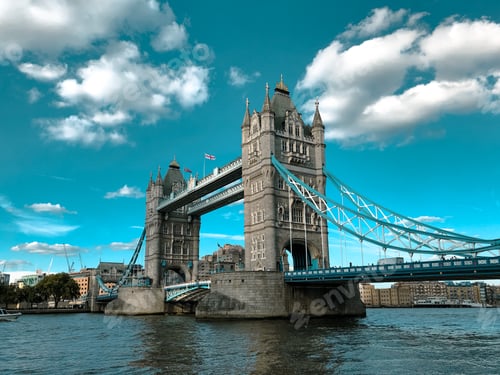 Preview: Tower bridge