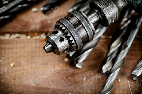 Preview: Drill with drills on the table.