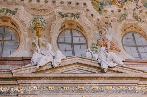 Preview: Church interior. Catholic religion. Architecture.