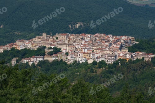 Preview: Country landscape near Volturara Appula, Apulia, Italy