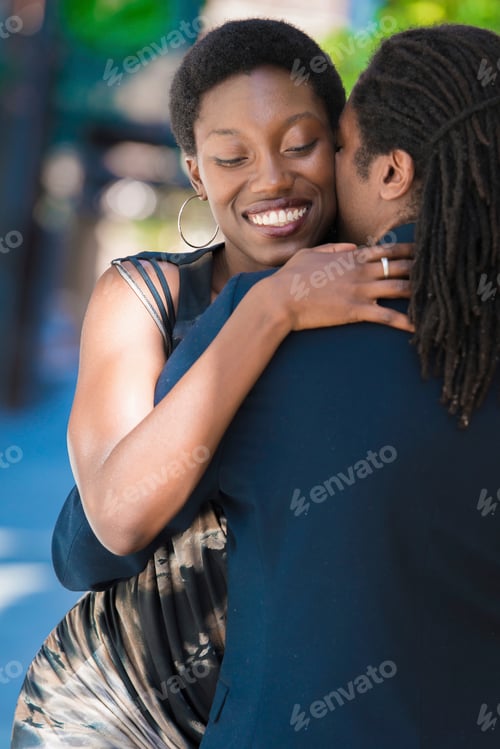 Preview: Close up of couple embracing