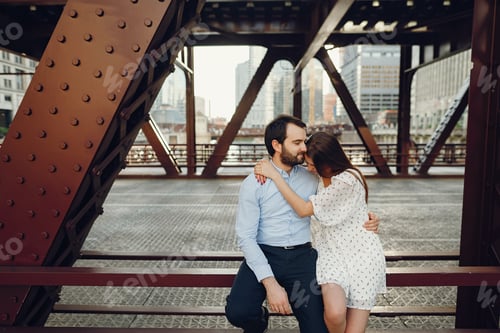 Preview: elegant couple in a city