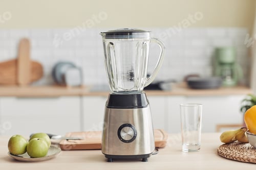 Preview: Blender in Yellow Kitchen