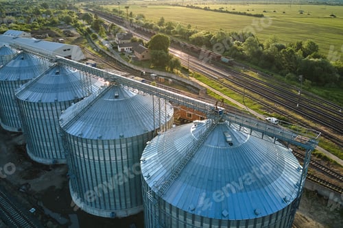 Preview: Aerial view of industrial ventilated silos for long term storage of grain and oilseed.
