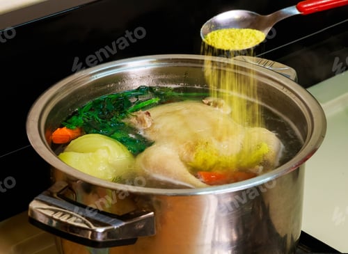 Preview: I make chicken broth in a pot,