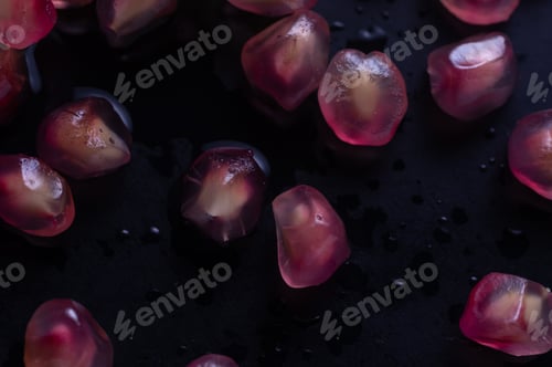 Preview: Close-up view of the pomegranate seed