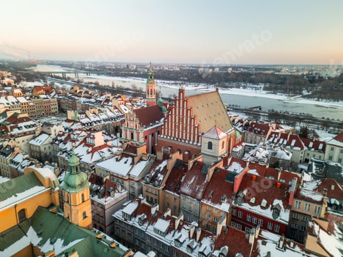 Preview: Warsaw Old Town aerial view during winter