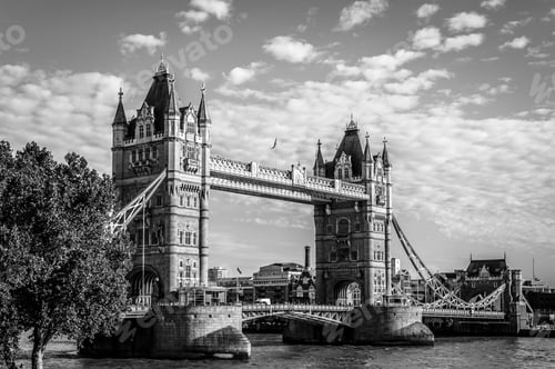 Preview: Tower bridge at London, UK