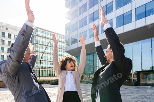 Preview: Business people meeting in a business park