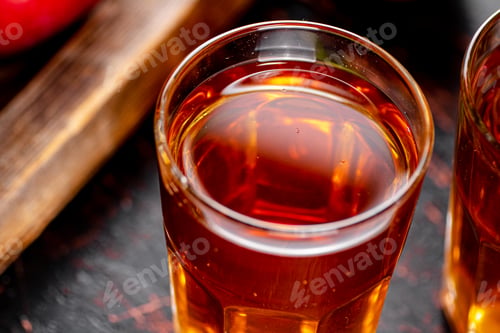 Preview: A glass of juice from fresh apples.